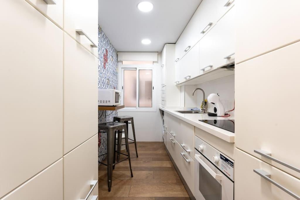 Super Flat With Terrace And Free Parking Lejlighed *